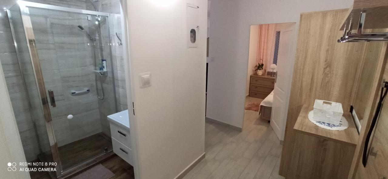 Apartamento Magdalenka Legnica Exterior foto